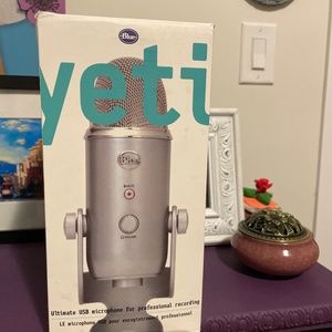 Yeti microphone